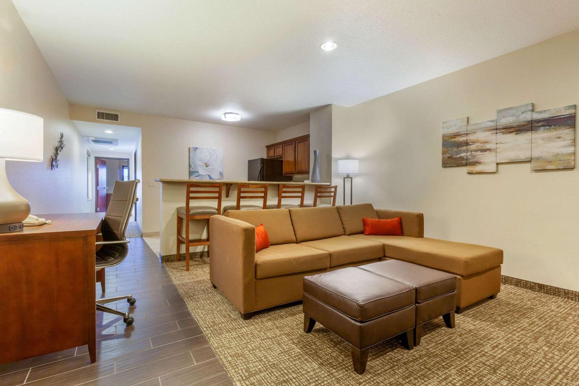 Comfort Suites Glendale - State Farm Stadium Area Exterior foto